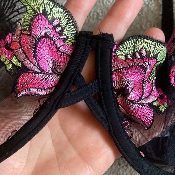 ADORE ME Jayda embroidered unlined bra, 34DD. - Picture 4 of 10